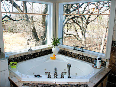 hot tub in the maser bedroom