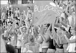 cheering fans