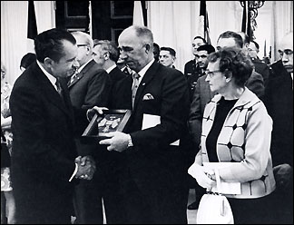 Ken Olson's parents with President Richard Nixon