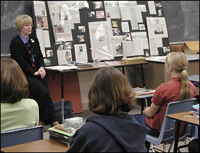 Kris Henderson teaching class on eating disorders