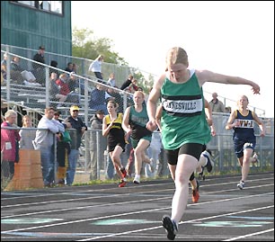 Tara Schmidt finishes first