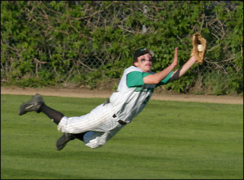 diving catch