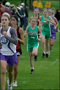 Rheanne Zimmerman running in pack