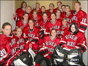 River Lakes Girls' Hockey team