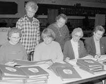 Auxiliary making books