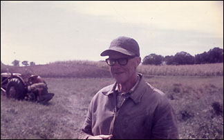 Henry Sunde on farm