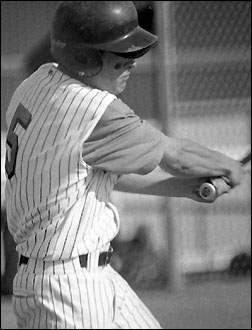 Scott Thomes hitting for the Bulldogs