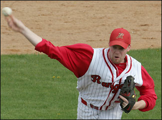 Brent Heinen pitching